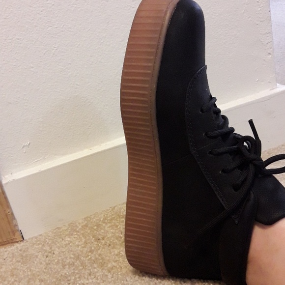 WOMEN'S Black Shoes Size 9 - Picture 2 of 8